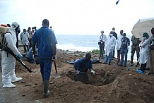 Le corps d'un élève exhumé par ses camarades à Divo