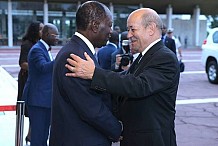Alassane Ouattara salue l’exemplarité de la coopération militaire franco-ivoirienne
