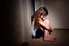 Une gamine de 10 ans violée dans les toilettes par un gamin de... 8 ans