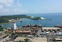 Noyade d'un chauffeur qui a chuté dans le bassin du port de San Pedro avec son camion remorque