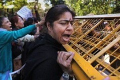 Inde: Deux ados retrouvées pendues après un viol Inde: Deux ados retrouvées pendues après un viol