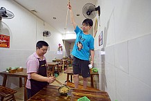 Un restaurant chinois ne sert qu'une seule nouille... de 50 mètres 