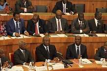 Côte d’Ivoire: l’Assemblée vote un accord de défense avec la France, nouvelle intervention française exclue