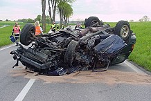Etats-Unis : un père abandonne son bébé après un accident de voiture