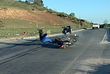 (vidéo) Il a un accident de moto juste après une interview… sur les accidents de moto