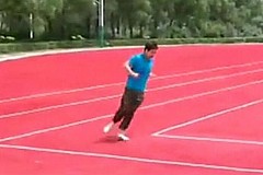 Chine: inauguration d'une piste d'athlétisme carrée...