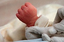 Un bébé de 10 mois meurt oublié dans une voiture par son père, absorbé par 