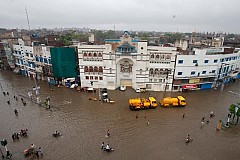 Pakistan: L'effondrement d'une mosquée fait 24 victimes Pakistan: L'effondrement d'une mosquée fait 24 victimes
