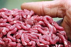 Elle cachait des aiguilles dans la viande hachée Elle cachait des aiguilles dans la viande hachée