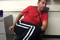 (Vidéo) Cet homme lâche un pet de 10 secondes (Vidéo) Cet homme lâche un pet de 10 secondes