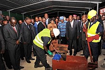 Le Premier ministre installe la 1ère unité de collecte, de tri et de valorisation des déchets plastiques à Attécoubé