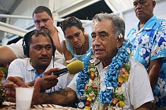 Polynésie: le bébé naît devant monsieur le maire