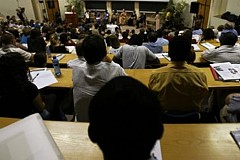 Zimbabwe: Les étudiants veulent pouvoir se faire des bisous