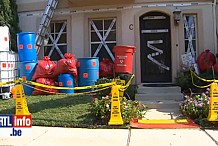 (Vidéo) Pour Halloween, il décore sa maison sur le thème Ebola