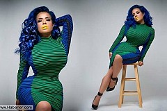 Kelly Lee Dekay, la femme qui porte un corset depuis 7 ans