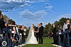 La photo de mariage bluffante: regardez le ciel...