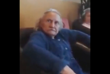 Cette grand-mère sème la terreur dans sa maison de retraite, découvrez pourquoi (vidéo)