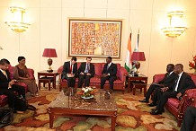 Le Chef de l’Etat a échangé avec un Emissaire de l’ONU et le Directeur des Opérations de la Banque Mondiale pour la Côte d’Ivoire.