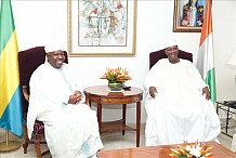 En attendant l'arrivée du président Ali Bongo, Yamoussoukro parée aux couleurs ivoiriennes et gabonaises