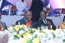 Le Président de la République a offert un dîner en l’honneur de son homologue gabonais, S.E.M. Ali Bongo Ondimba, en visite officielle en Côte d’Ivoire