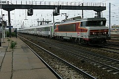 France: Une mère se jette sous un train avec ses enfants France: Une mère se jette sous un train avec ses enfants