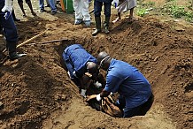 Abobo : 37 corps de la crise post-électorale exhumés en présence de la Cpi
