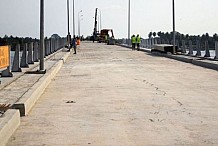 Infrastructures : en visite sur le chantier du pont de Jacqueville, Daniel Kablan Duncan annonce la livraison de l’ouvrage pour mars 2015