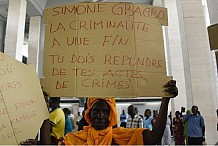 Côte d'Ivoire: le procès de Simone Gbagbo reprend, des proches de victimes manifestent