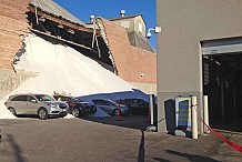 (Vidéo) Etats-Unis: Un mur s‘effondre, des voitures ensevelies sous des tonnes de sel