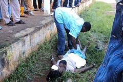 Une élève violée et laissée pour morte dans un bas-fond à Tiassalé Une élève violée et laissée pour morte dans un bas-fond à Tiassalé