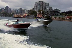(Vidéo) Federer et Hewitt jouent au tennis sur des bateaux dans la baie de Sydney