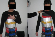 Il tente de passer la frontière avec 94 iPhones 6 scotchés sur lui, la douane chinoise l’arrête (photos)