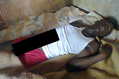 Bonoua : Un gérant de maquis meurt en pleins ébats sexuels avec sa serveuse Bonoua : Un gérant de maquis meurt en pleins ébats sexuels avec sa serveuse