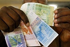Un petit garçon subtilise 500 000 FCFA dans une quincaillerie, à Ferké Un petit garçon subtilise 500 000 FCFA dans une quincaillerie, à Ferké