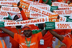 Accueil des Eléphants : Le stade Houphouët-Boigny déjà plein, les populations invitées à rester le long du parcours
