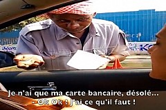 (vidéo) Inde: Un mendiant qui accepte les cartes bancaires 