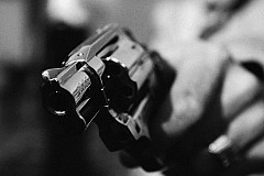 La CNCE de Daoukro encore braquée : Plus de 17 millions FCFA emportés. La CNCE de Daoukro encore braquée : Plus de 17 millions FCFA emportés.