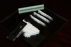 Il appelle la police et se plaint du fait que sa femme lui ait volé sa cocaïne Il appelle la police et se plaint du fait que sa femme lui ait volé sa cocaïne