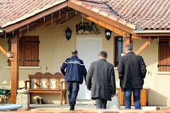 (Vidéo) France: Cinq corps de bébés découverts dans un congélateur (Vidéo) France: Cinq corps de bébés découverts dans un congélateur