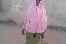 (Photos) Nigéria: Un soldat de Boko Haram déguisé en femme arrêté à Borno