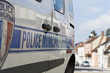France: Un candidat aux élections départementales surpris en pleine masturbation sur le parking d'un supermarché