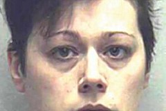 Etats-Unis: Elle tartine le bureau d'une collègue de caca infecté Etats-Unis: Elle tartine le bureau d'une collègue de caca infecté