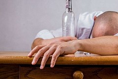 Chine: Il meurt en plein concours de boissons Chine: Il meurt en plein concours de boissons