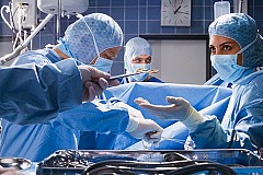 Jordanie: Après une césarienne, le médecin a oublié son téléphone portable dans son abdomen Jordanie: Après une césarienne, le médecin a oublié son téléphone portable dans son abdomen