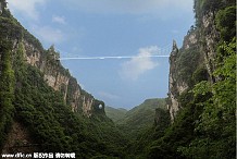 (Photos) Les montagnes d'Avatar en Chine vont accueillir le plus grand pont entièrement transparent