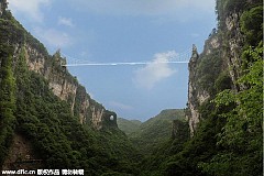 (Photos) Les montagnes d'Avatar en Chine vont accueillir le plus grand pont entièrement transparent (Photos) Les montagnes d'Avatar en Chine vont accueillir le plus grand pont entièrement transparent
