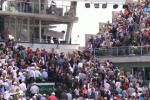 (vidéo) Accident à Roland Garros, une tôle métallique chute sur des spectateurs 