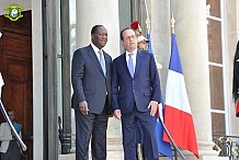  Le Chef de l’Etat a eu un entretien avec le Président de la République française
