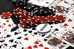 Inscrit par erreur à un tournoi de poker professionnel, un débutant rafle le pactole Inscrit par erreur à un tournoi de poker professionnel, un débutant rafle le pactole