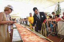Le record du monde de la plus longue pizza battu lors de l'Exposition universelle Milan 2015